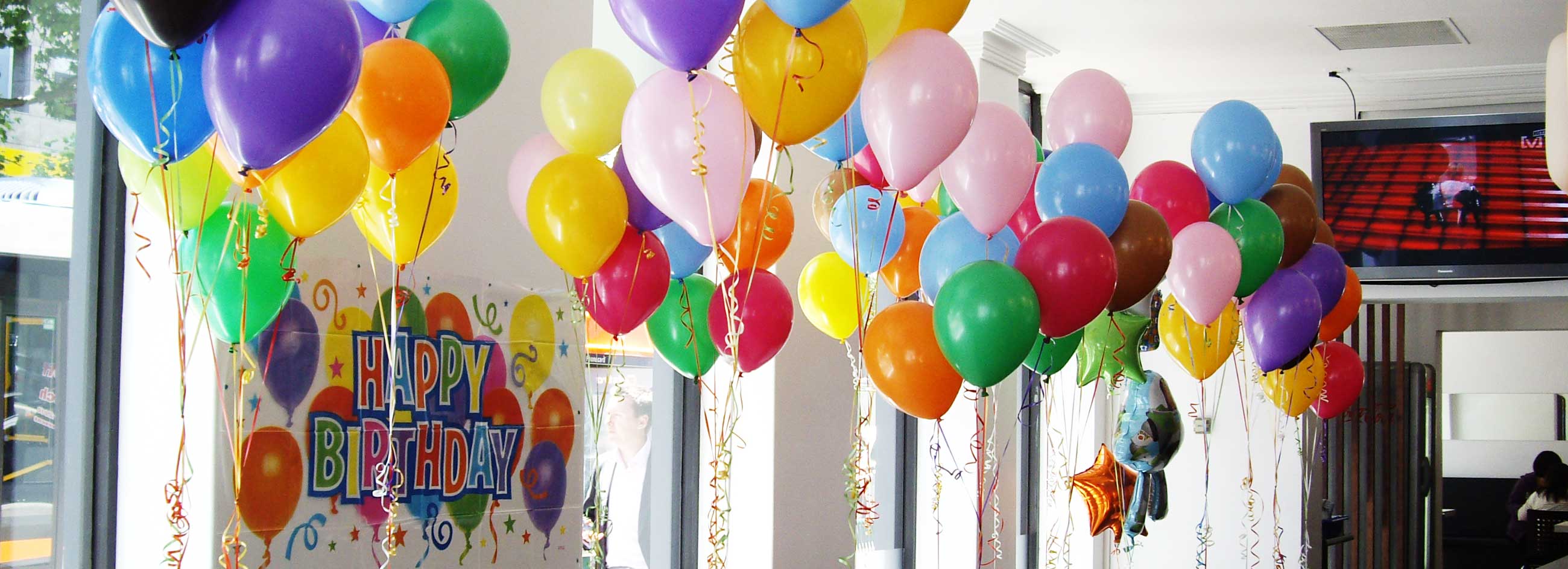 Balloons For Private Functions | Melbourne | Magic In The Middle
