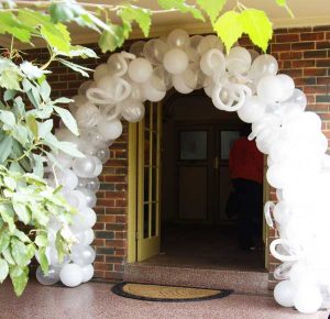 Balloons For Weddings & Engagements | Melbourne | Magic In The Middle